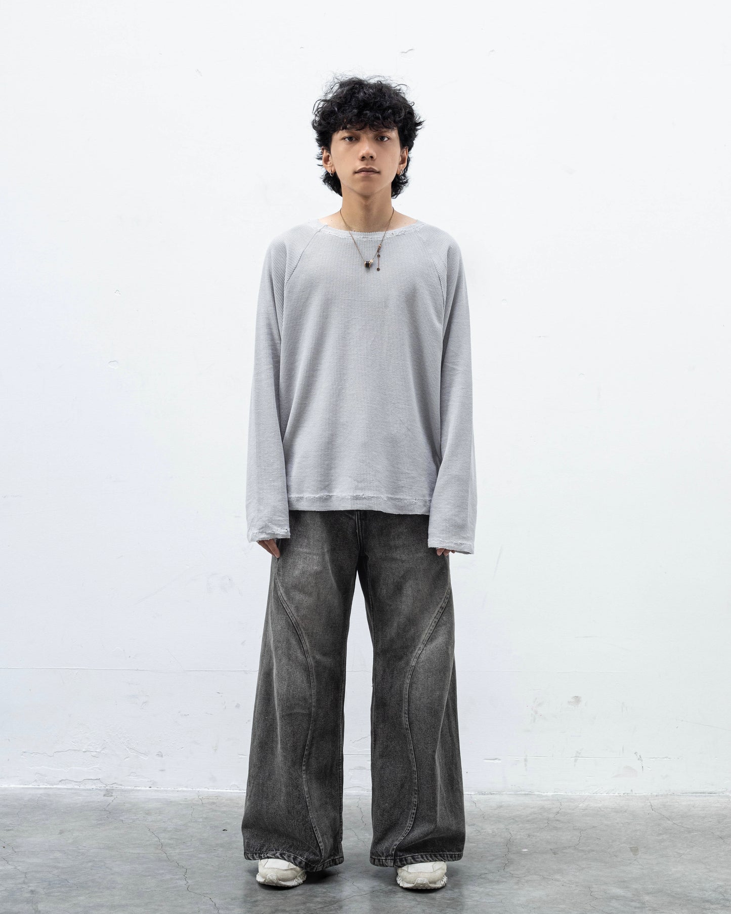 REVOLT ATTIRE RAGLAN LONG SLEEVE