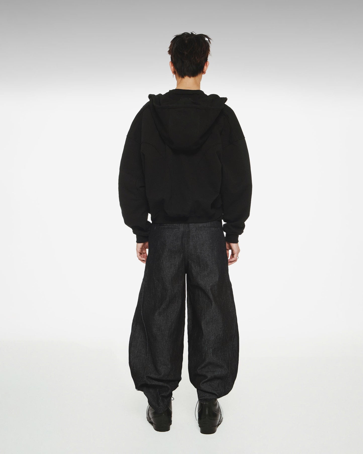OUTBREAK POCKET ZIP HOODIE (BLACK)