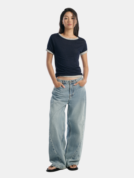 Twisted Wide Jeans