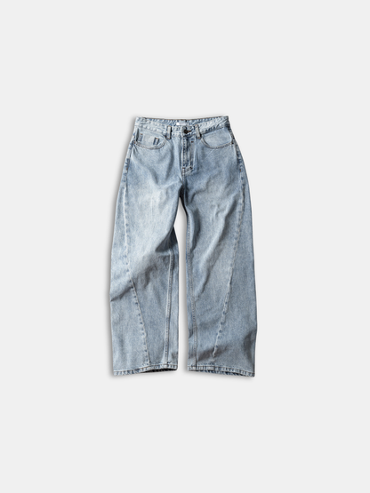 Twisted Wide Jeans