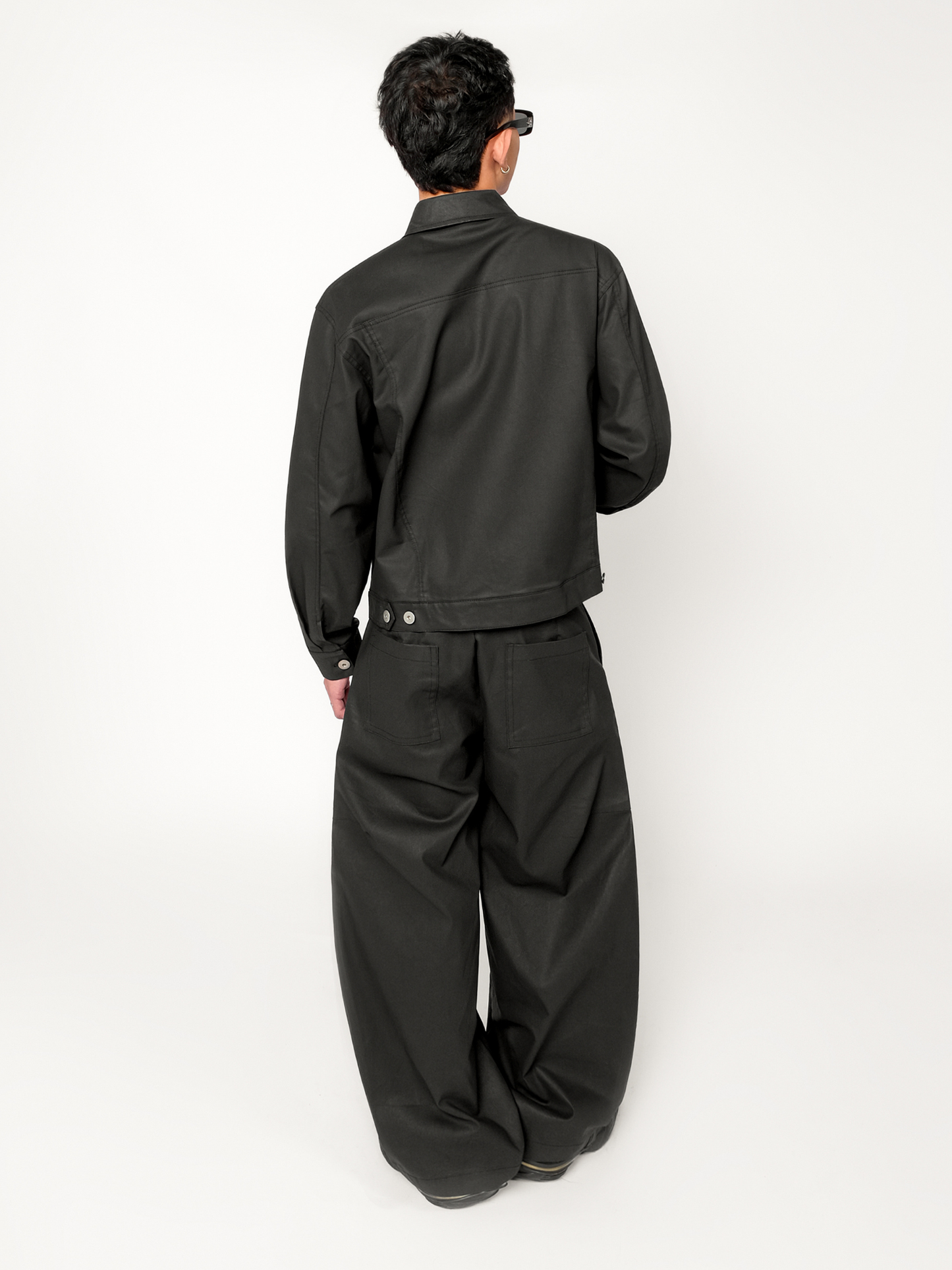 Black Oiled Curve Pants