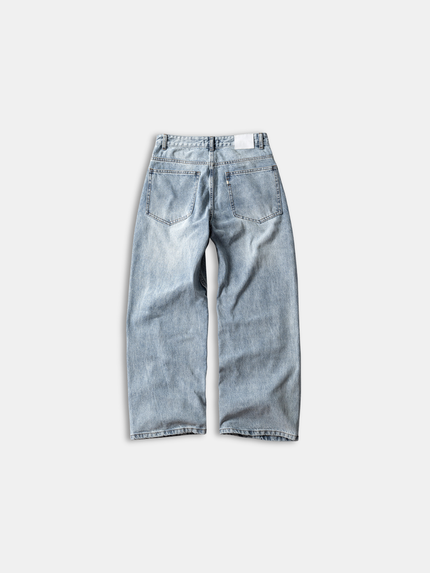 Twisted Wide Jeans