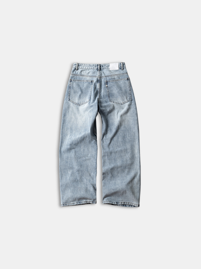 Twisted Wide Jeans
