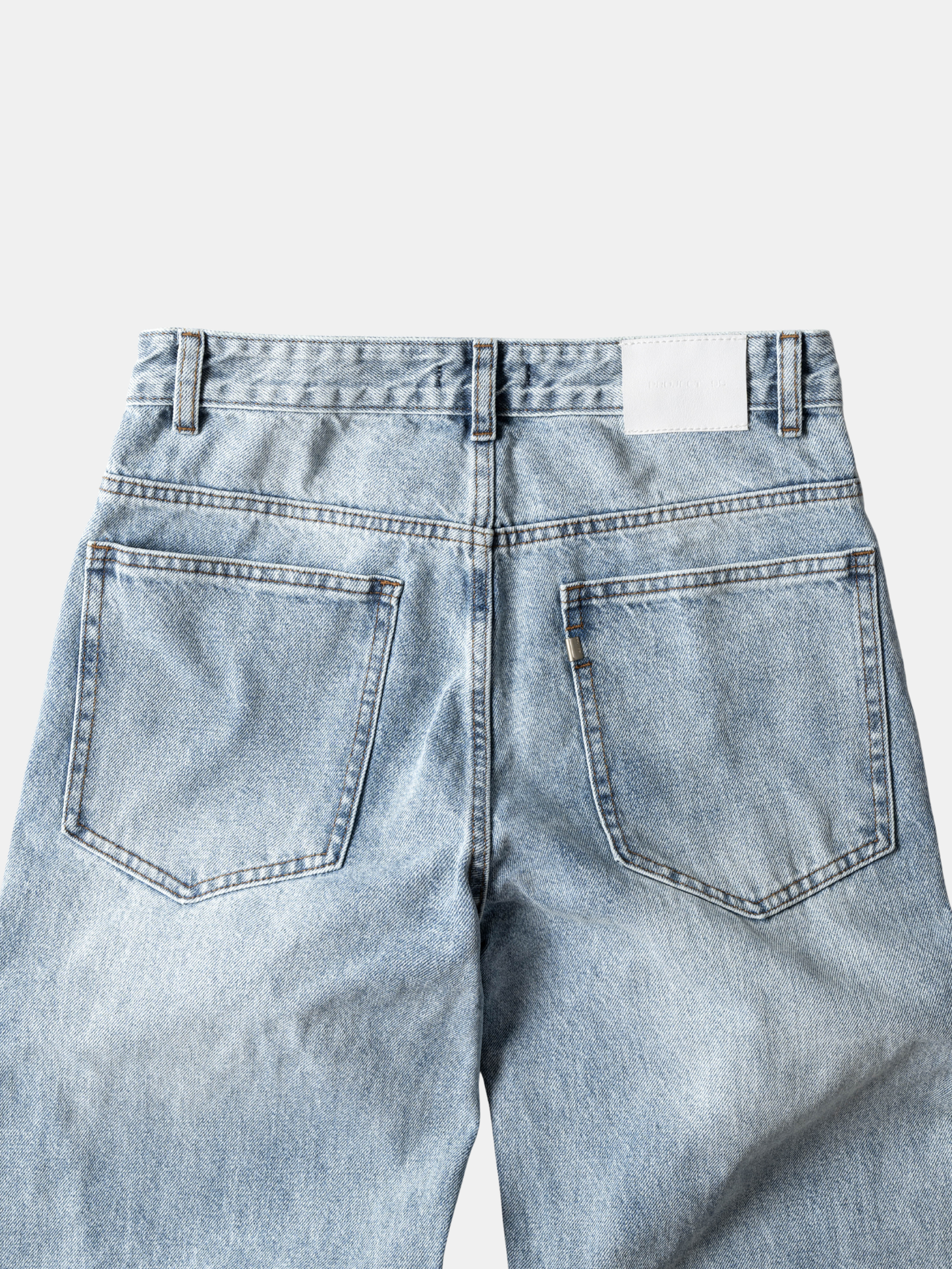 Twisted Wide Jeans