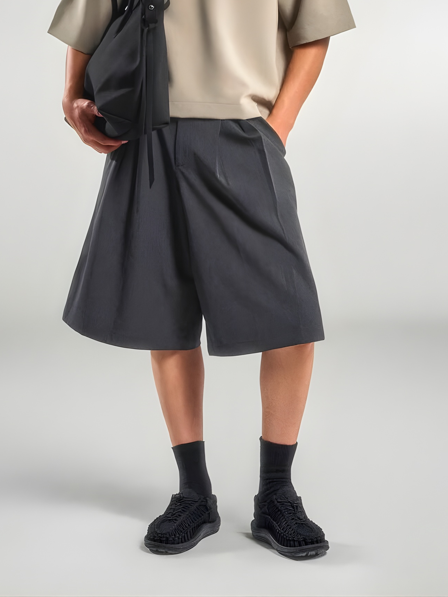 Pleated Baggy Short