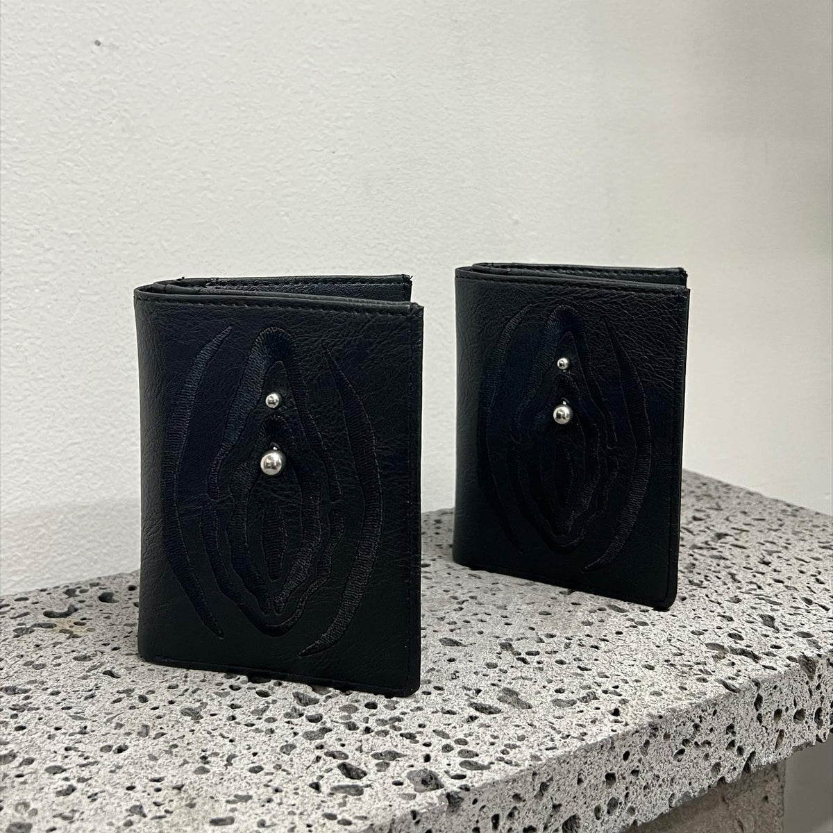 Vulva Wallet