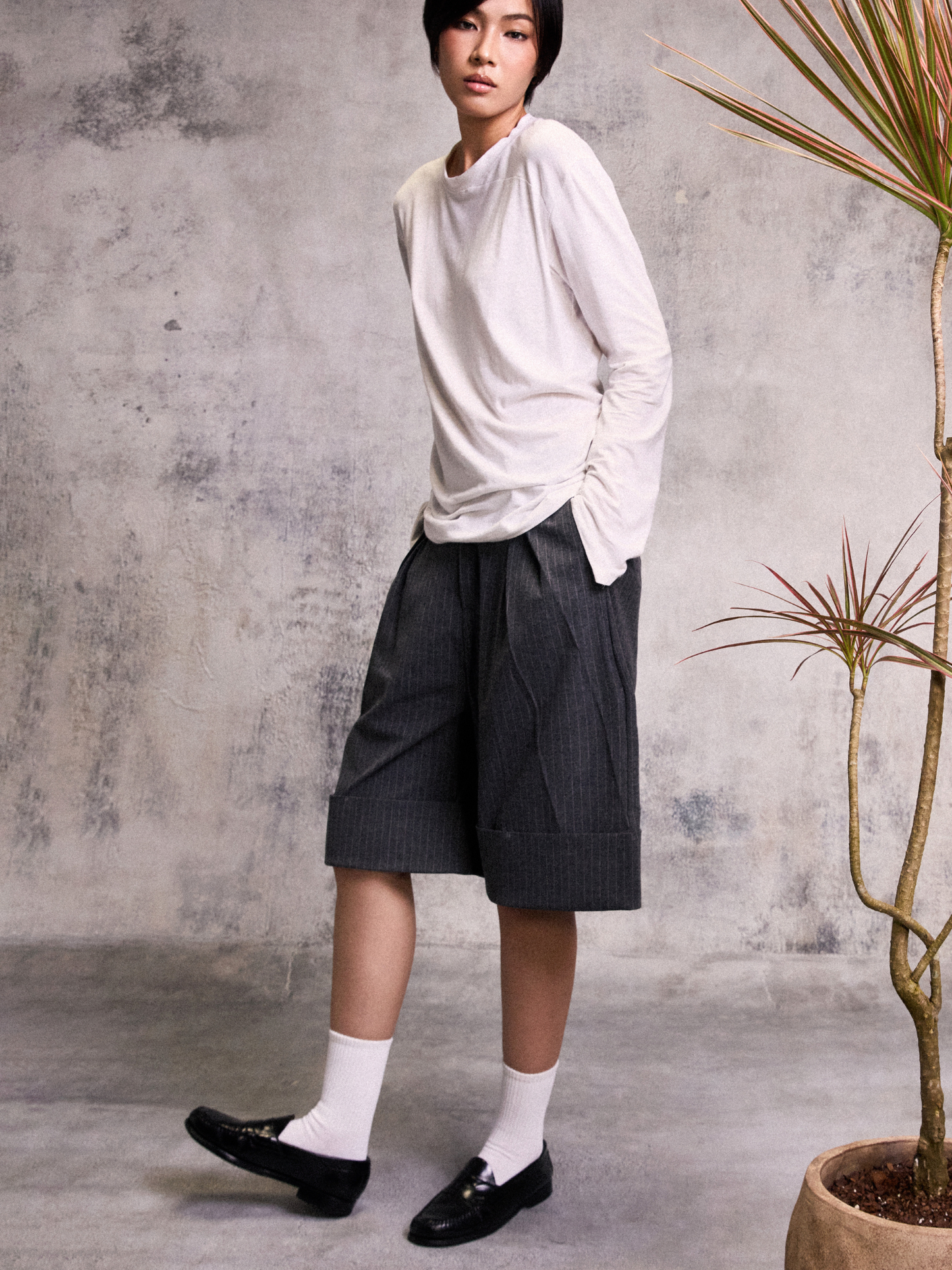 Knife Pleated Striped Shorts
