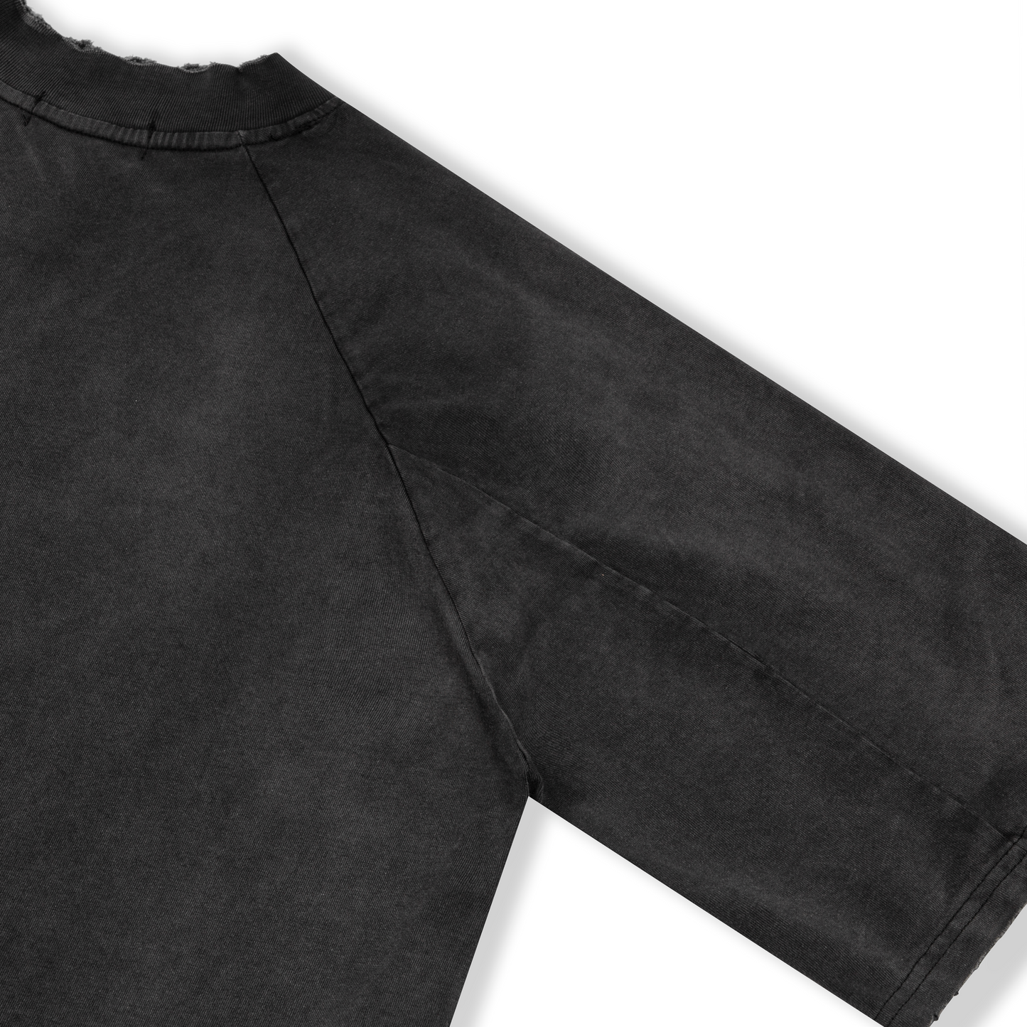 REVOLT ATTIRE TRACE WASHED T-SHIRT