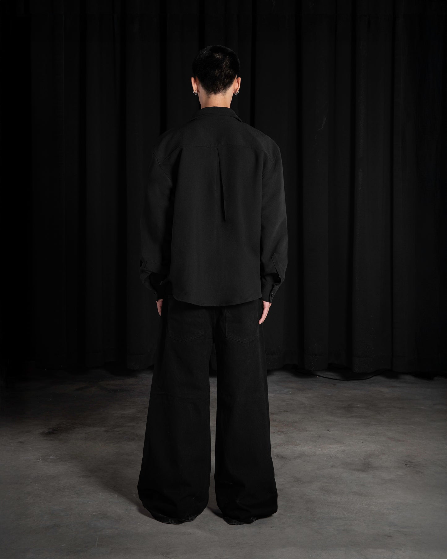 REVOLT ATTIRE AXIS BUTTON-DOWN COLLAR SHIRT